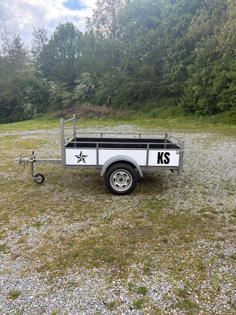 Bakwagen/enkelasser te huur!