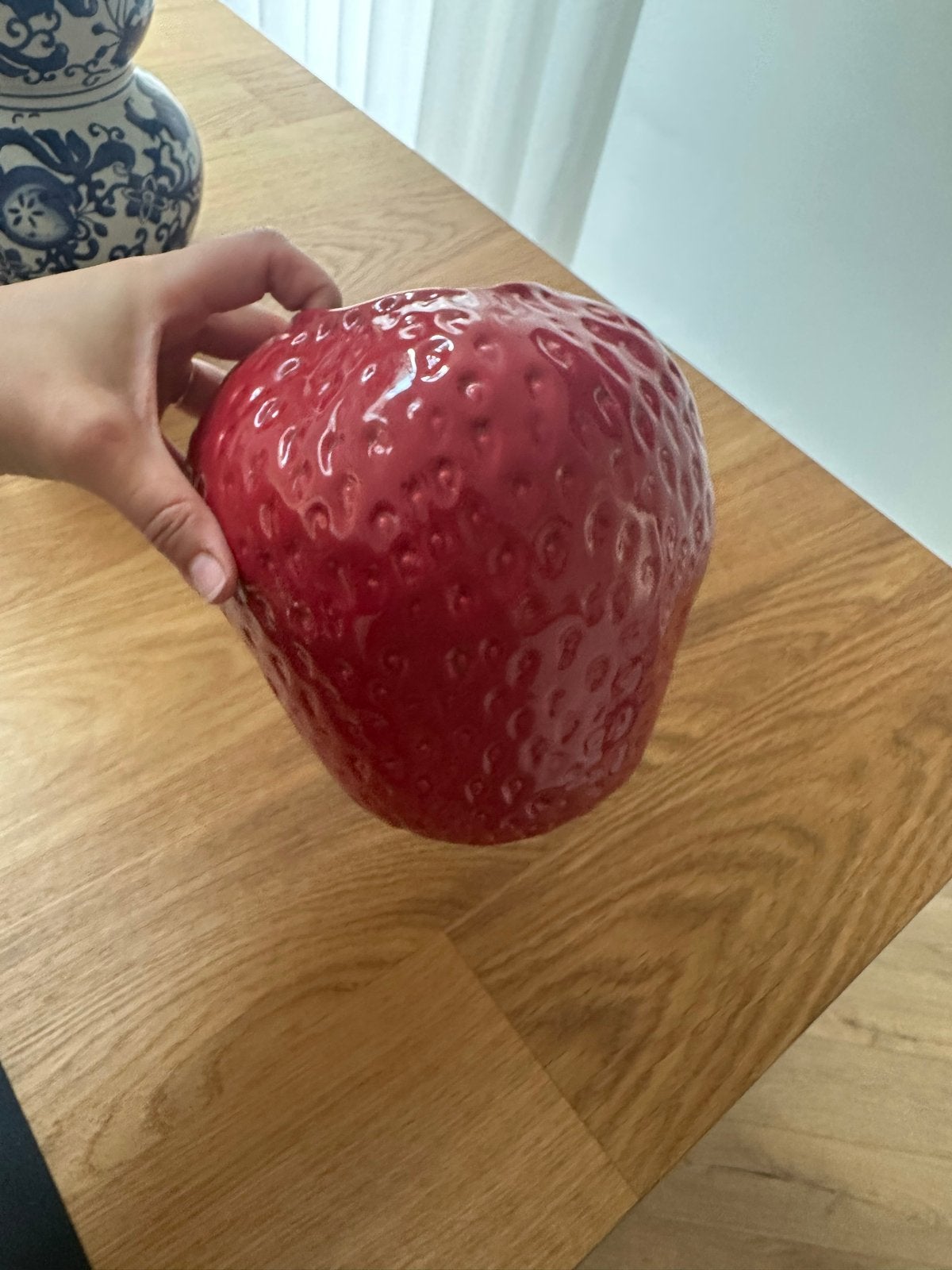 Blokker Aardbei Vaas - Keramiek Rood, Huis en Inrichting, Woonaccessoires | Vazen, Gebruikt, Aardewerk of Porselein, Ophalen of Verzenden