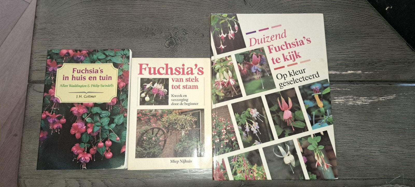 Fuchsia's Boekenpakket: Kweek, Verzorging & Soorten, Boeken, Ophalen, Gelezen, Allan Waddington, Philip Swindells, Miep Nijhuis