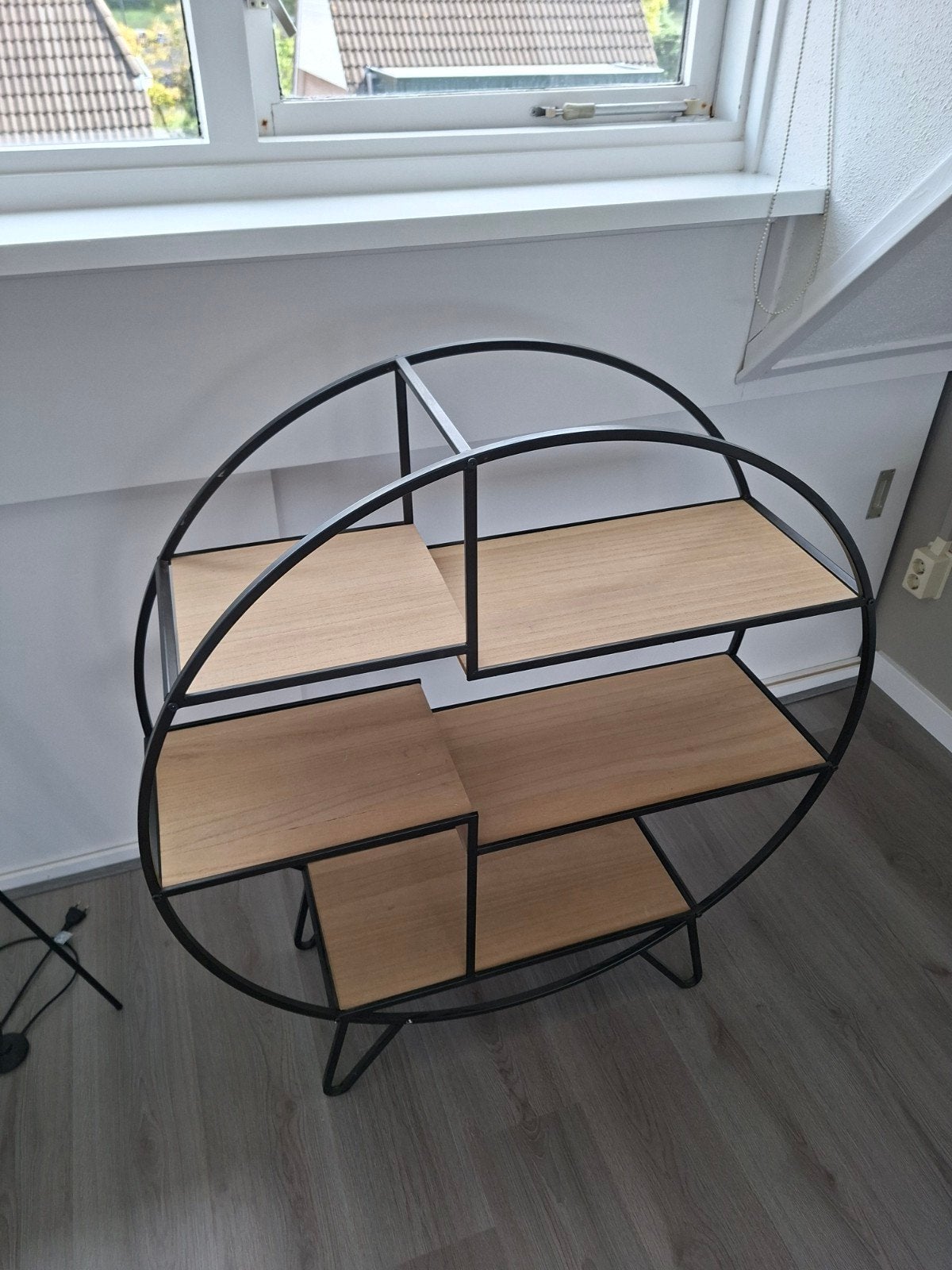 Modern rond wandrek met houten planken, Met plank(en), Modern, Industrieel, 50 tot 100 cm, Zo goed als nieuw