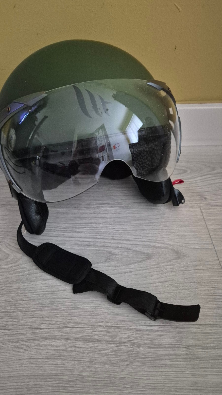 MT Helmets helm XL, Fietsen en Brommers, Brommerhelmen, Ophalen, Zo goed als nieuw, Extra large of groter, MT HELMETS