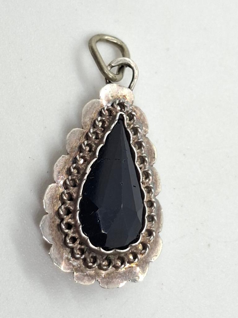 Rouwsieraad met Zwarte Grit Hanger, Ophalen of Verzenden, Zwart, Zilver, Met edelsteen