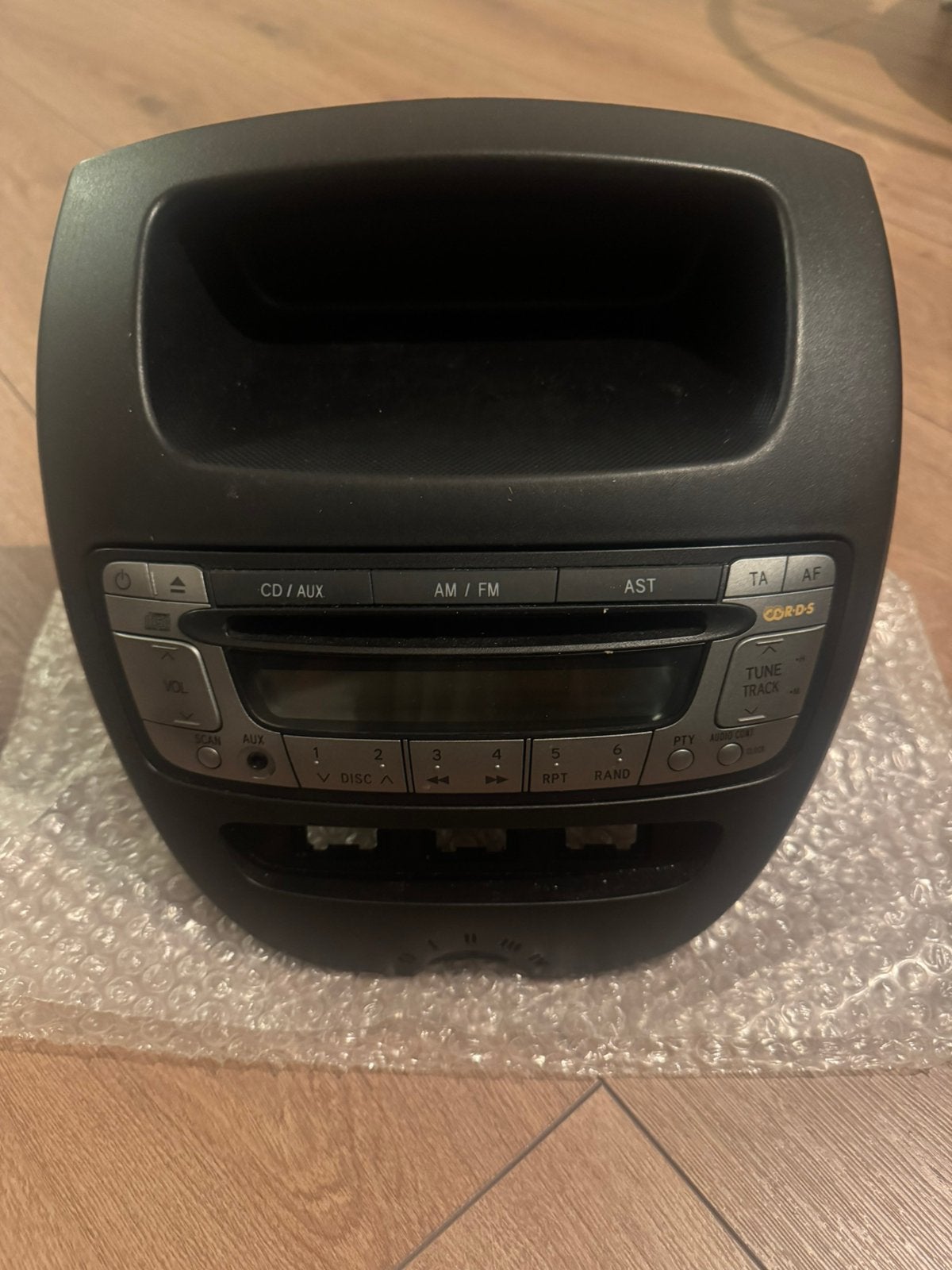 Radio/cd speler Peugeot 107 | Toyota Aygo | Citroën C1, Ophalen of Verzenden, Gebruikt
