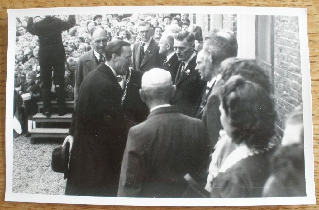 Oude foto Nieuw-Beijerland bezoek Prins Bernhard 1948 / nr.1, Ophalen of Verzenden, 1940 tot 1960, Zo goed als nieuw, Overige onderwerpen