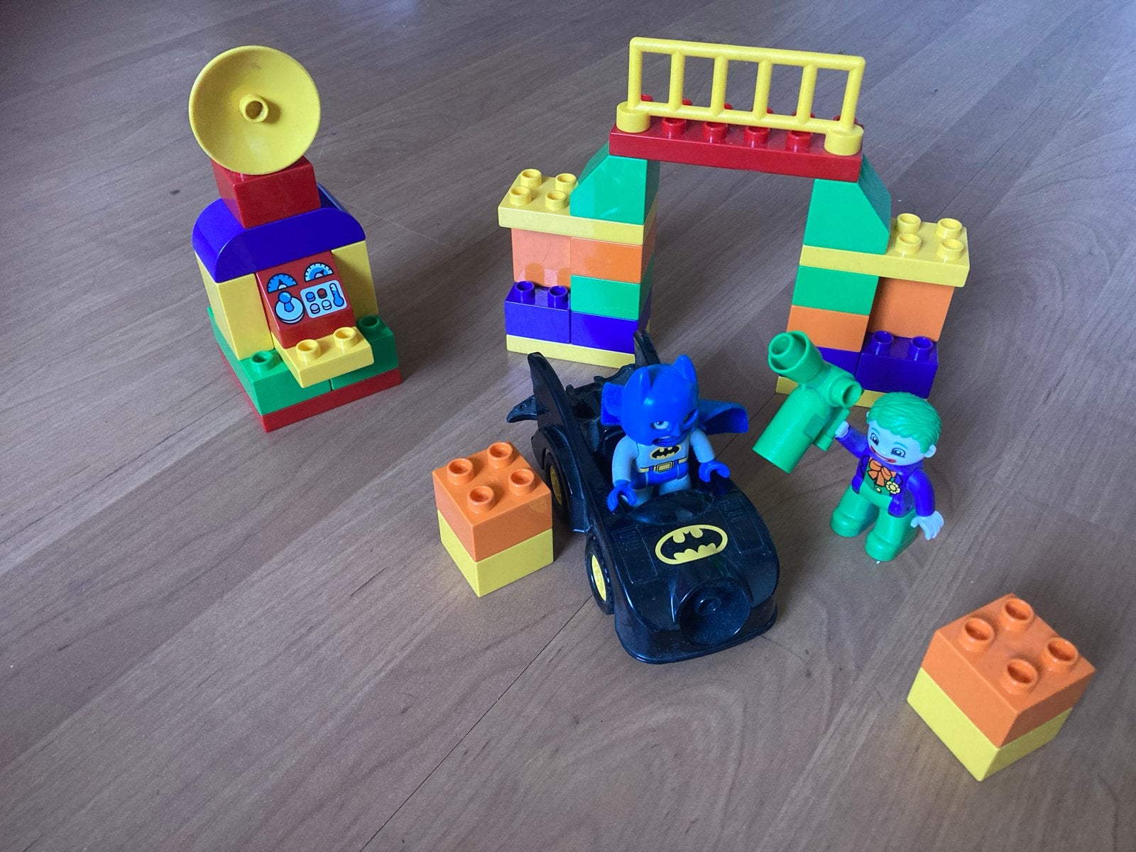 Lego Duplo Batman set met Batmobile en figuren, Ophalen of Verzenden, Gebruikt