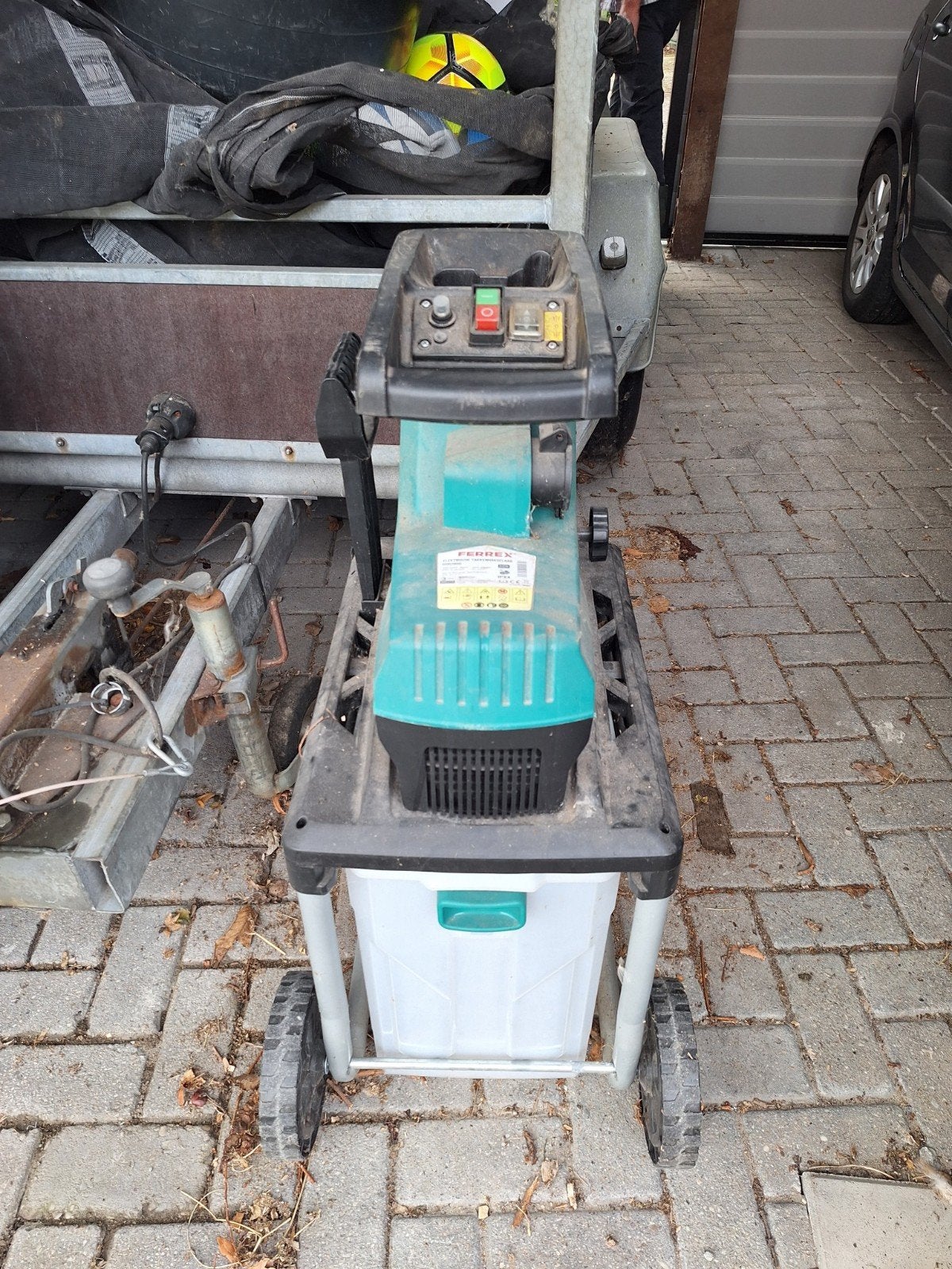 Ferrex elektrische fluisterhakselaar, Ophalen, Zo goed als nieuw, Elektrisch, Met opvangbak