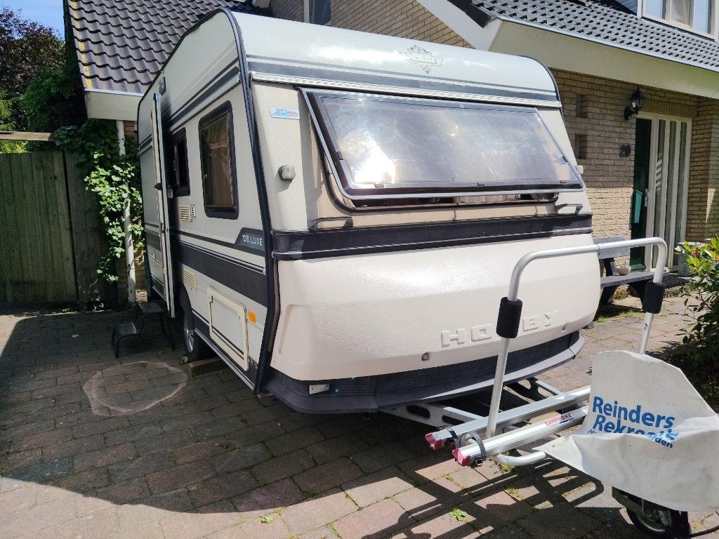Hobby 420, Caravans en Kamperen, Standaardzit, Luifel, Hobby, Dwarsbed