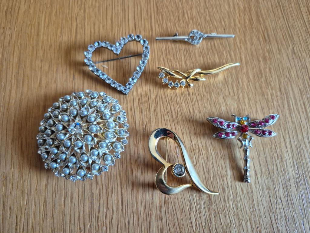 6 BROCHES NIEUW, Ophalen, Nieuw, Overige materialen
