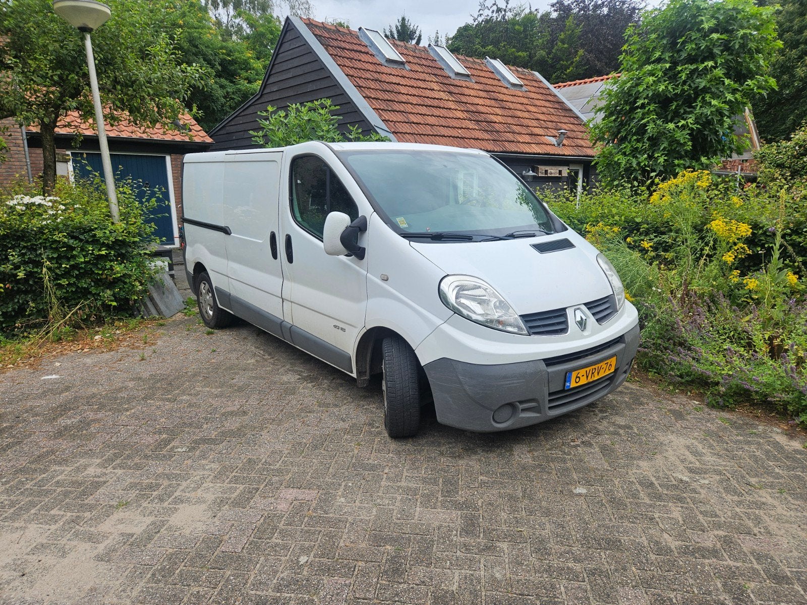 Renault Trafic 2.0 DCI 84KW 2011 Wit, Auto's, Stof, 1995 cc, 4 cilinders, Renault