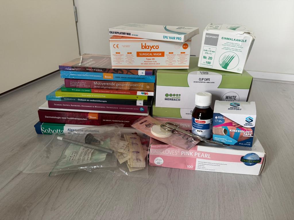 HBO Huidtherapie boeken en praktijk spullen, Ophalen of Verzenden, Beta, Zo goed als nieuw, HBO