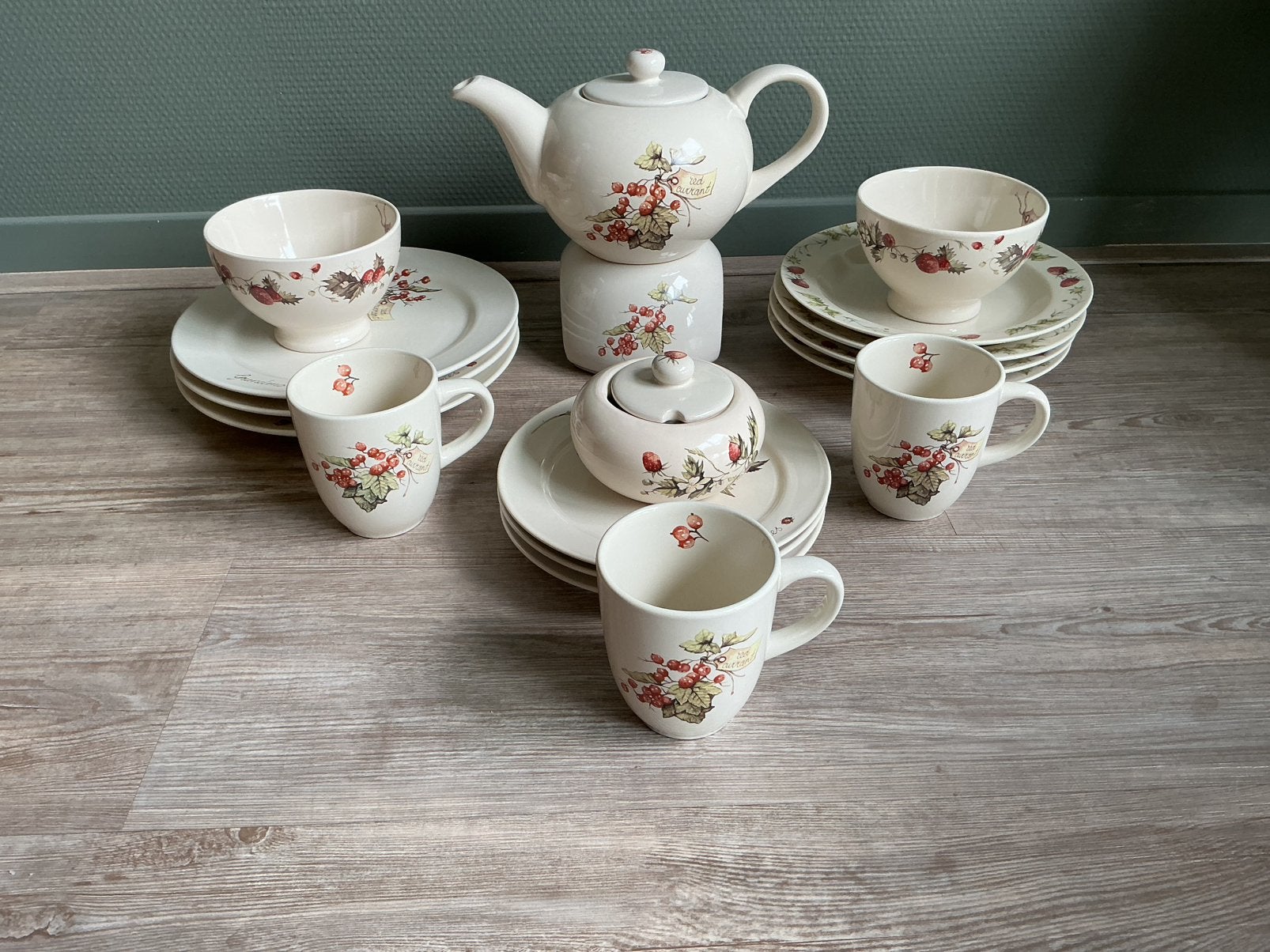 Jet (ter Steege) servies voor 30 euro, ook los over te nemen, Ophalen, Keramiek, Zo goed als nieuw, Overige stijlen