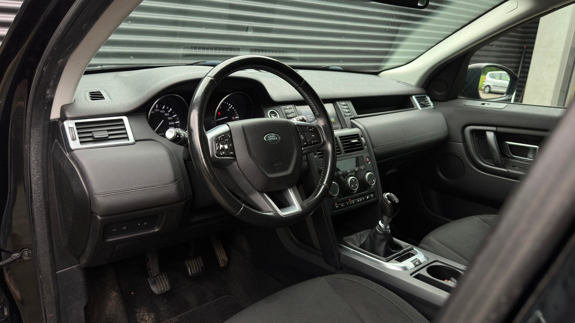 Land Rover Discovery Sport 2.2 TD4 4WD S | Trekhaak | Stoelv, Euro 5, Stof, Zwart, 4 cilinders