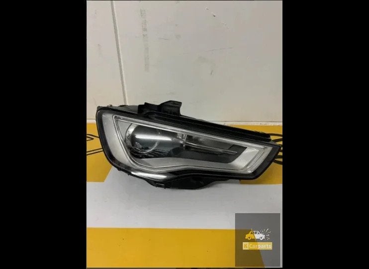 Koplamp Audi A3 8V Bixenon 2012-2016 8VO941005 RECHTS VOOR