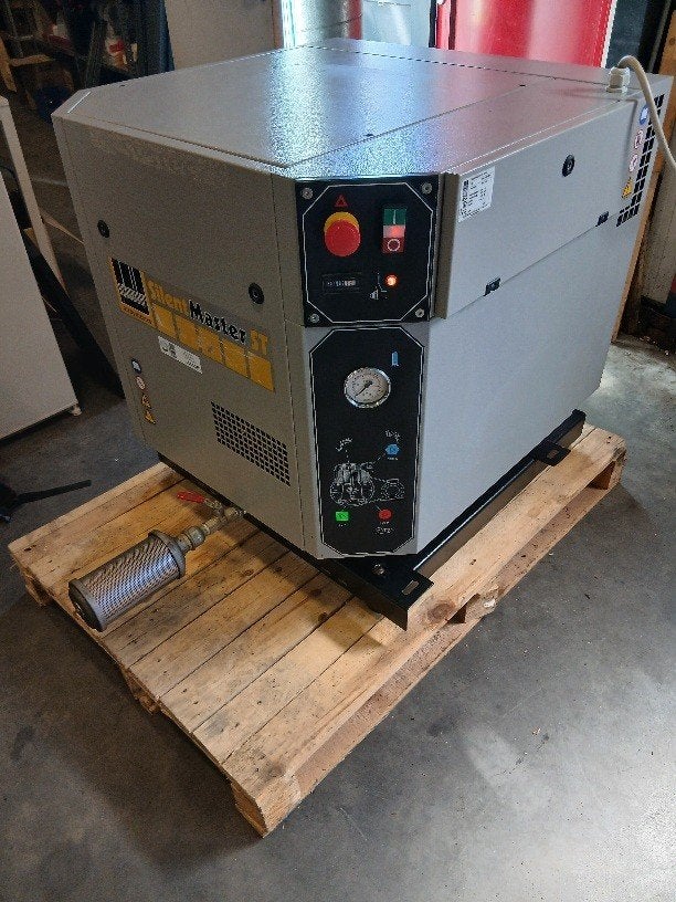 Geluidgedempte Zuigercompressor, Gebruikt, Geluidgedempt, 6 tot 10 bar, 100 liter of meer