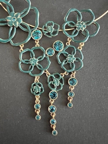 NIEUW PILGRIM DANISH DESIGN ketting flower ornament emerald, Met hanger, Overige materialen, Verzenden, Nieuw