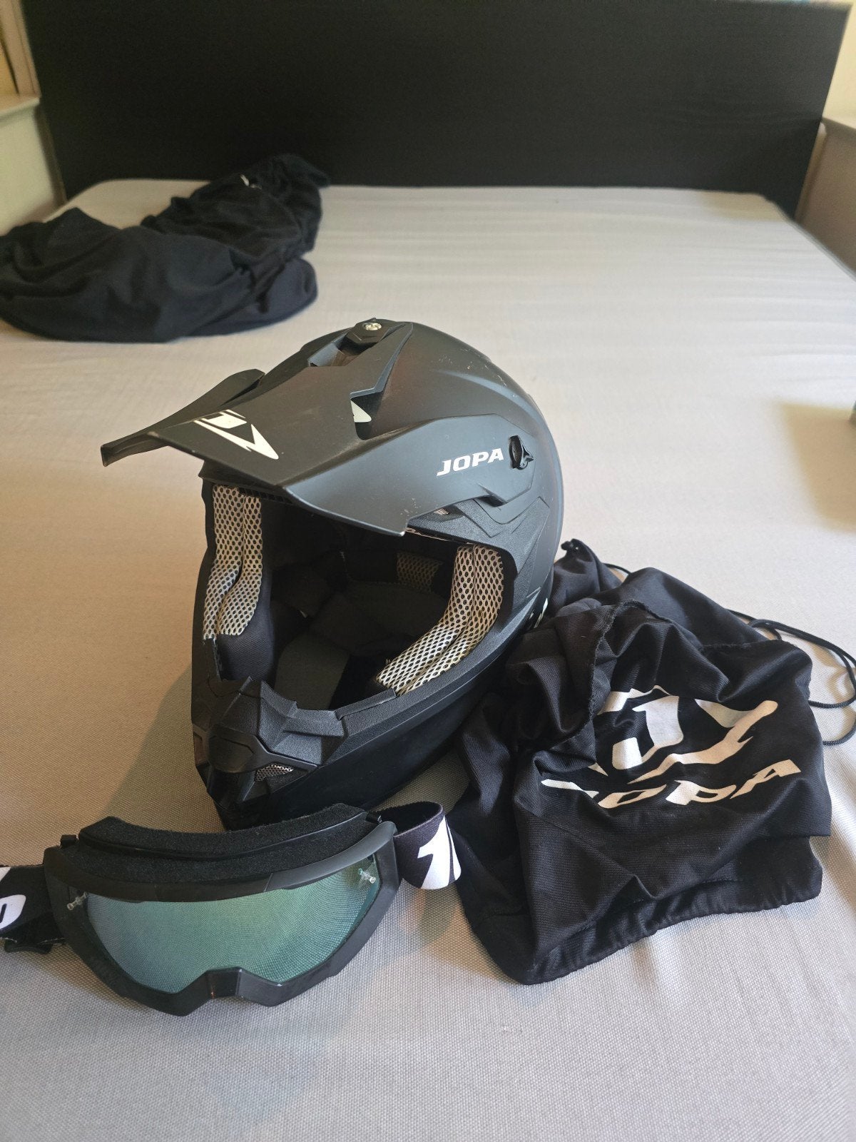 JOPA Crosshelm (Maat L) + 100% Goggle Crossbril & Helmhoes, Motoren, Overige merken, Offroadhelm, Dames, Ophalen of Verzenden