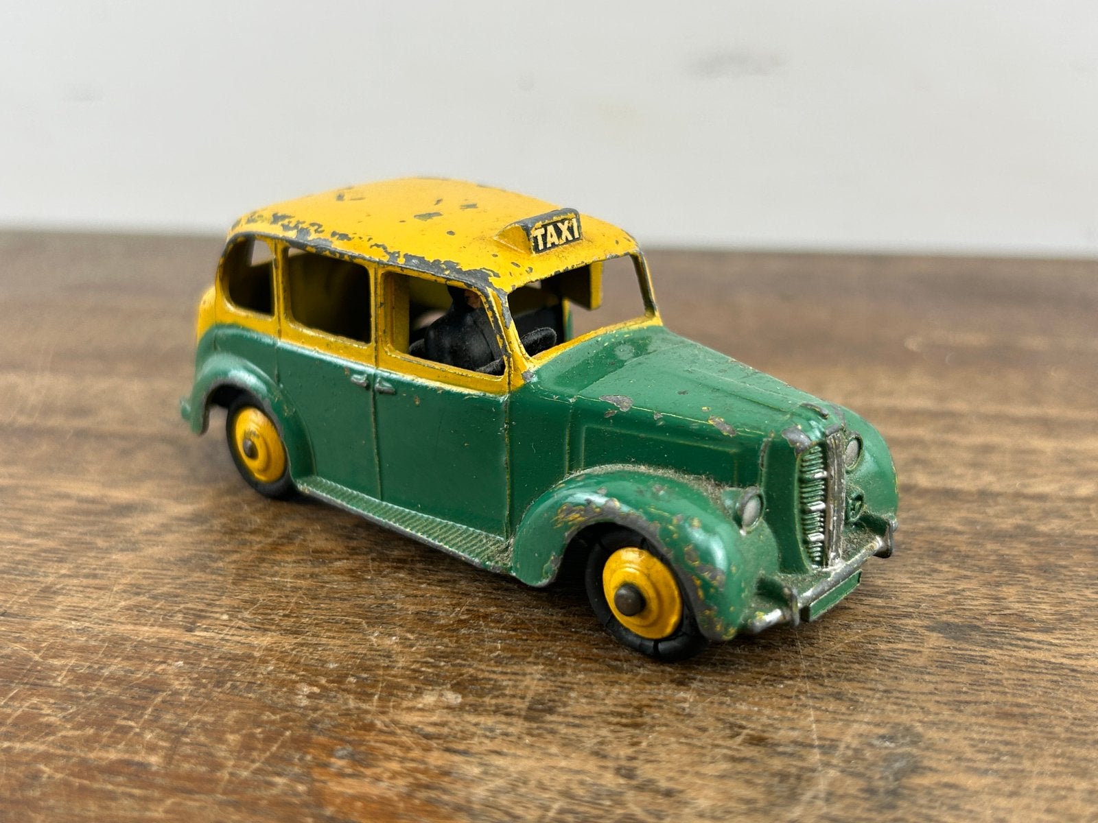 Dinky Toys 40H Austin Taxi, Ophalen of Verzenden, Zo goed als nieuw, Auto, Dinky Toys