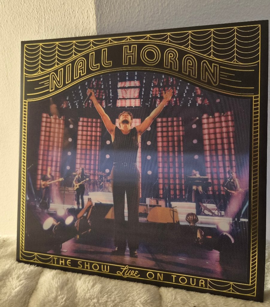Niall Horan The Show 2x LP  met fotokaart gesigneerd