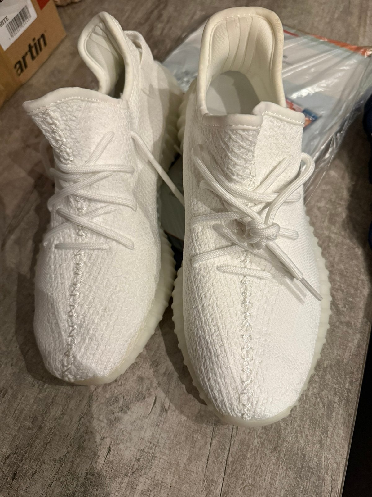 Nieuw Adidas Yeezy maat 43 gloednieuwe, Ophalen of Verzenden, Nieuw, Zwart