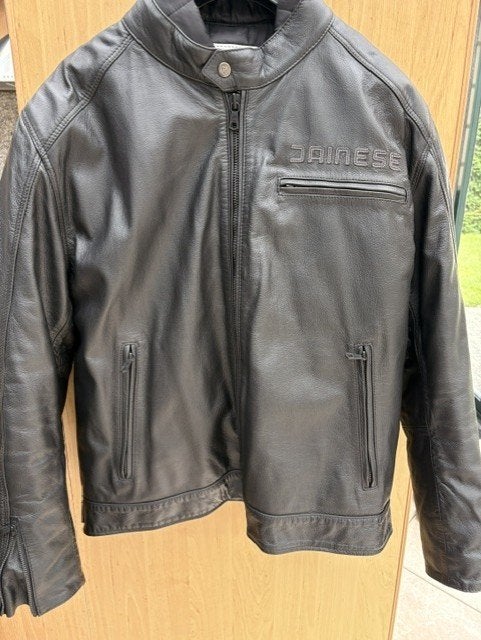 Leren Motorjas Dainese en motorbroek, Motoren, Kleding | Motorkleding, Dainese, Heren, Jas | leer, Ophalen of Verzenden