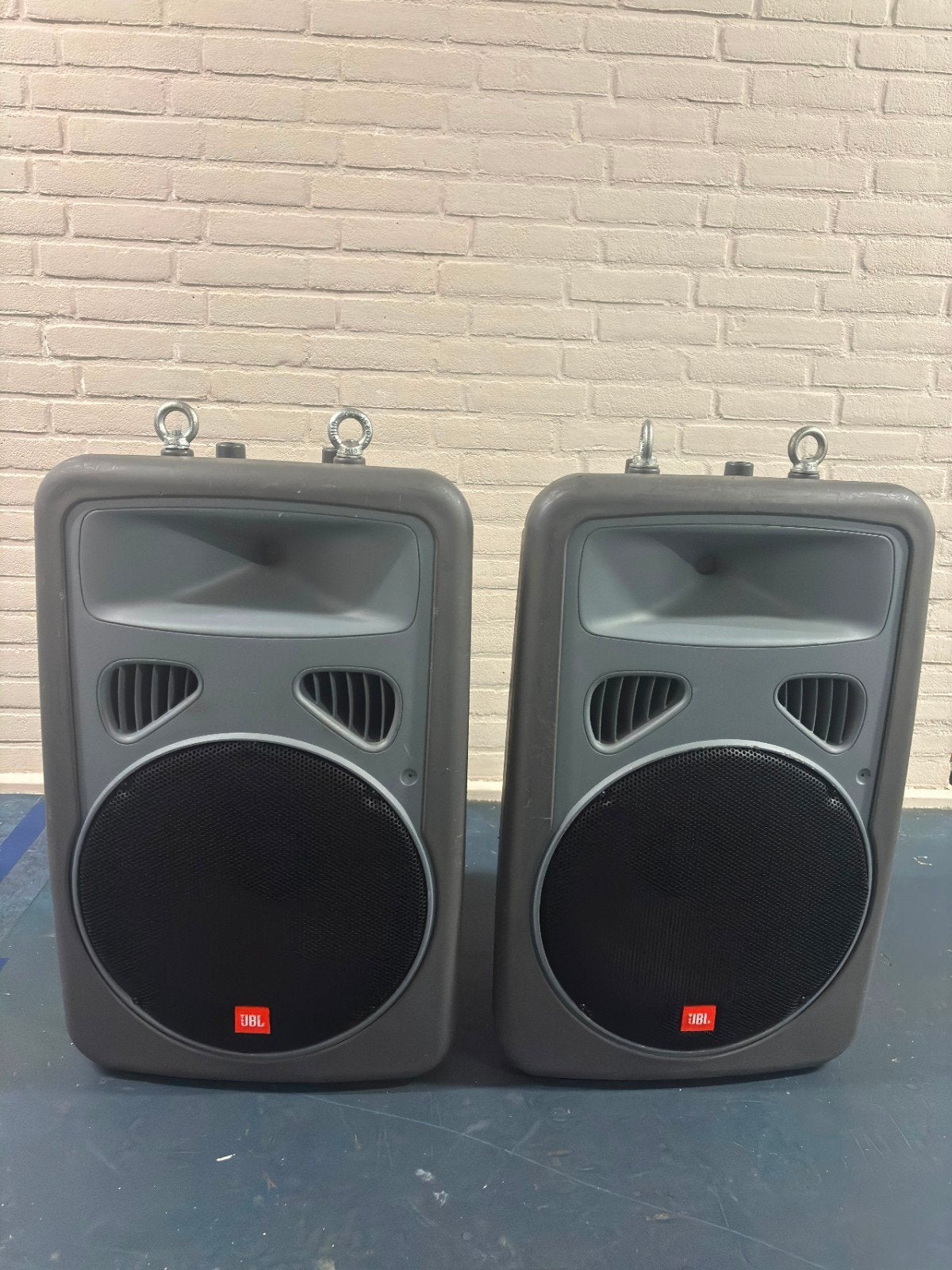 JBL EON 15 inch actieve luidspreker incl. Ophangringen, Ophalen, Gebruikt, JBL, Overige typen