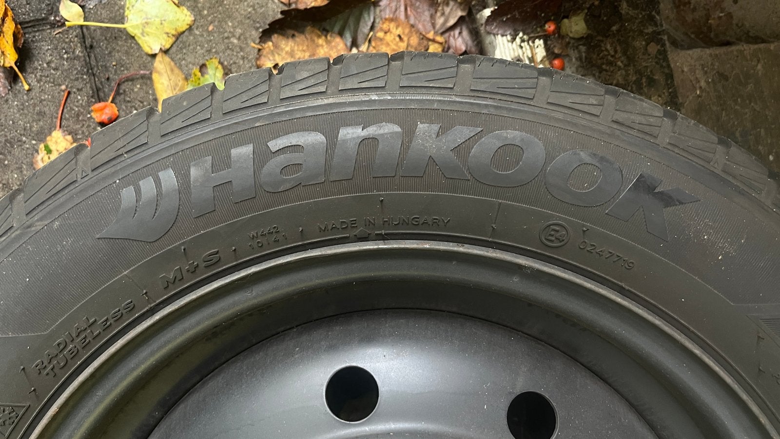 Winterbanden Suzuki Swift + stalen velg, Ophalen, Gebruikt, 15 inch, 175 mm