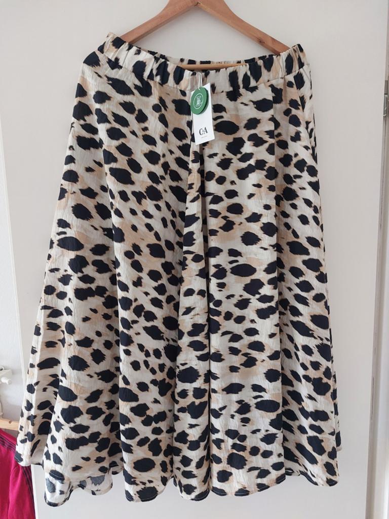 Nieuwe C&A panterprint rok - Maat 42, Kleding | Dames, Rokken, Overige kleuren, Maat 42/44 (L), Nieuw, Ophalen of Verzenden