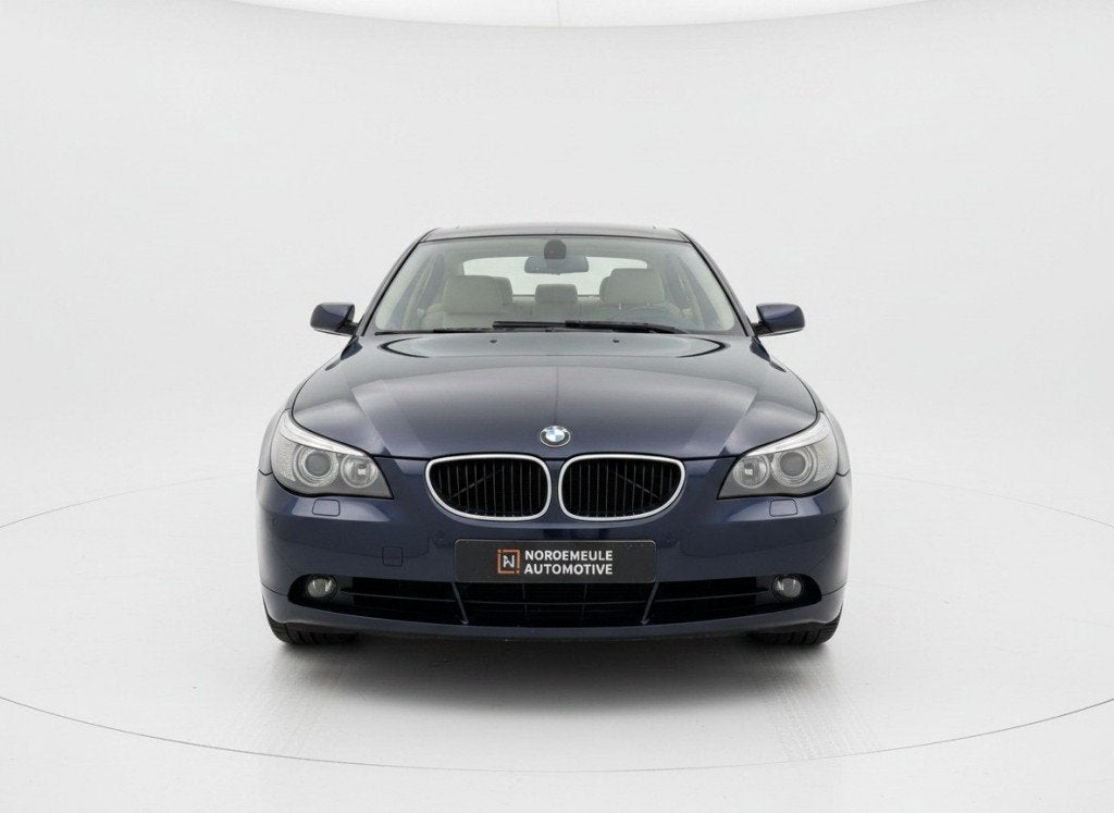 Bmw 5-SERIE 530XI, AUTOMAAT, SCHUIFDAK, HEADUP, Auto's, Automaat, Gebruikt, 2996 cc, Leder