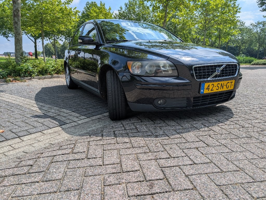 Volvo S40 1.8 2006 Zwart, Voorwielaandrijving, 125 pk, Zwart, 4 cilinders