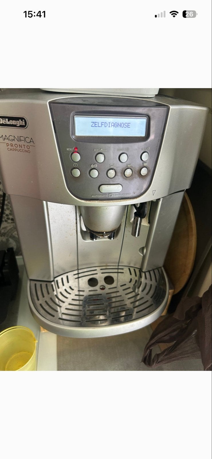 Defecte DeLonghi Magnifica koffiemachine voor onderdelen, Ophalen, Niet werkend, Koffiemachine, Koffiebonen