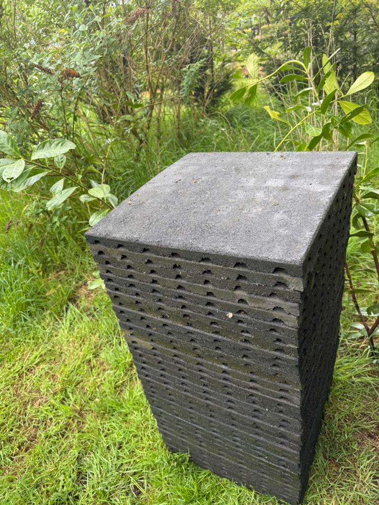 50x50x3 rubberen tegels daktegels sportvloer garagevloer, Tuin en Terras, Tegels en Klinkers, Ophalen of Verzenden, Zo goed als nieuw