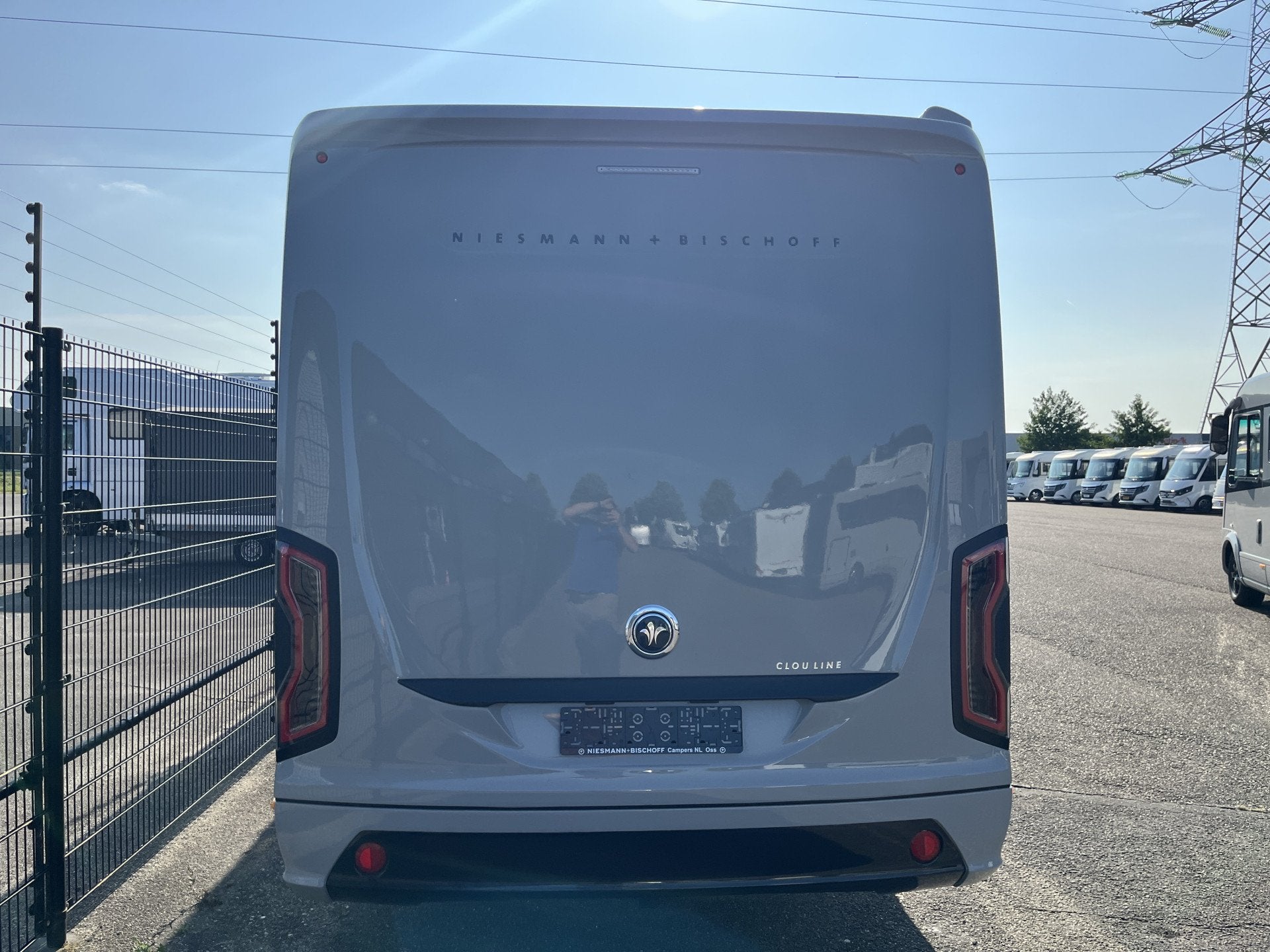 Caravans And Camping Niesmann