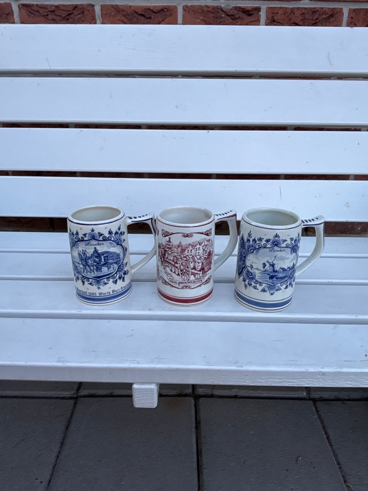Set van 3 't Delftsche Huys Handgeschilderde Mokken, Ophalen of Verzenden