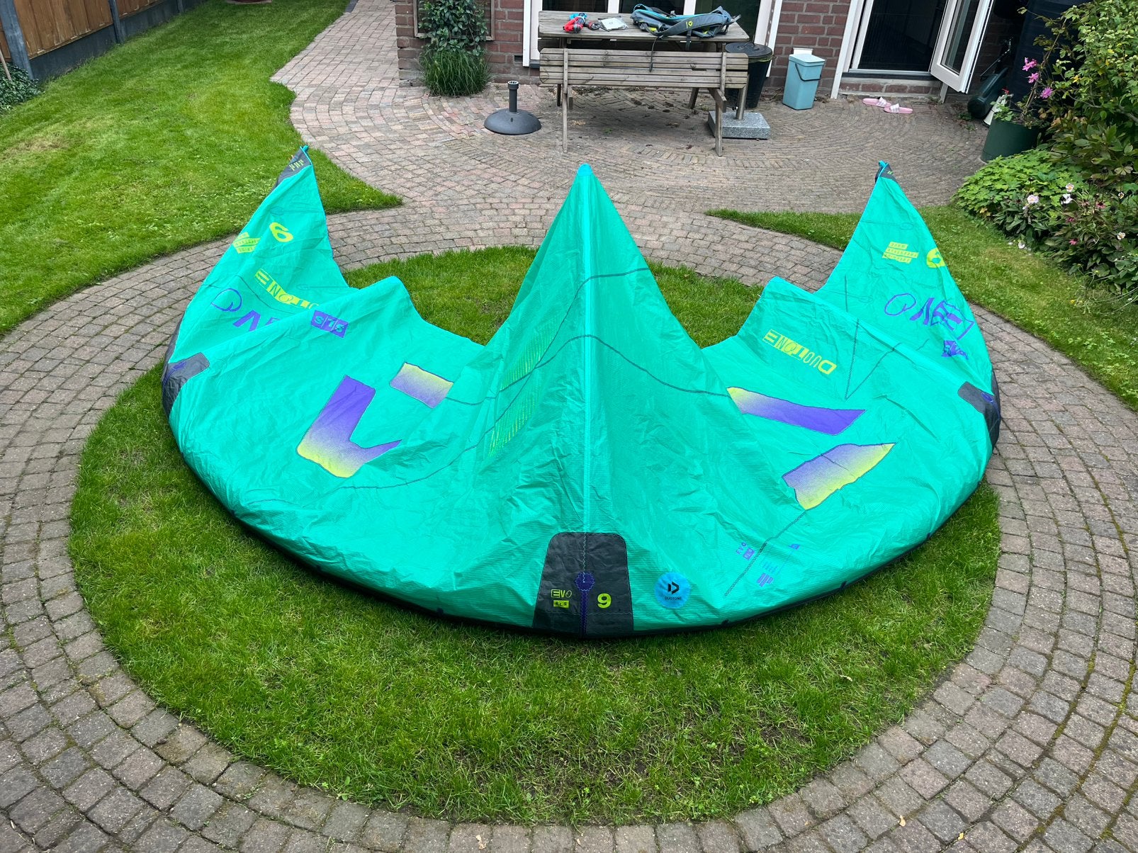 Duotone Evo SLS 9 meter + bar 2026, Watersport en Boten, Ophalen, 9 m², Geen board, Zo goed als nieuw