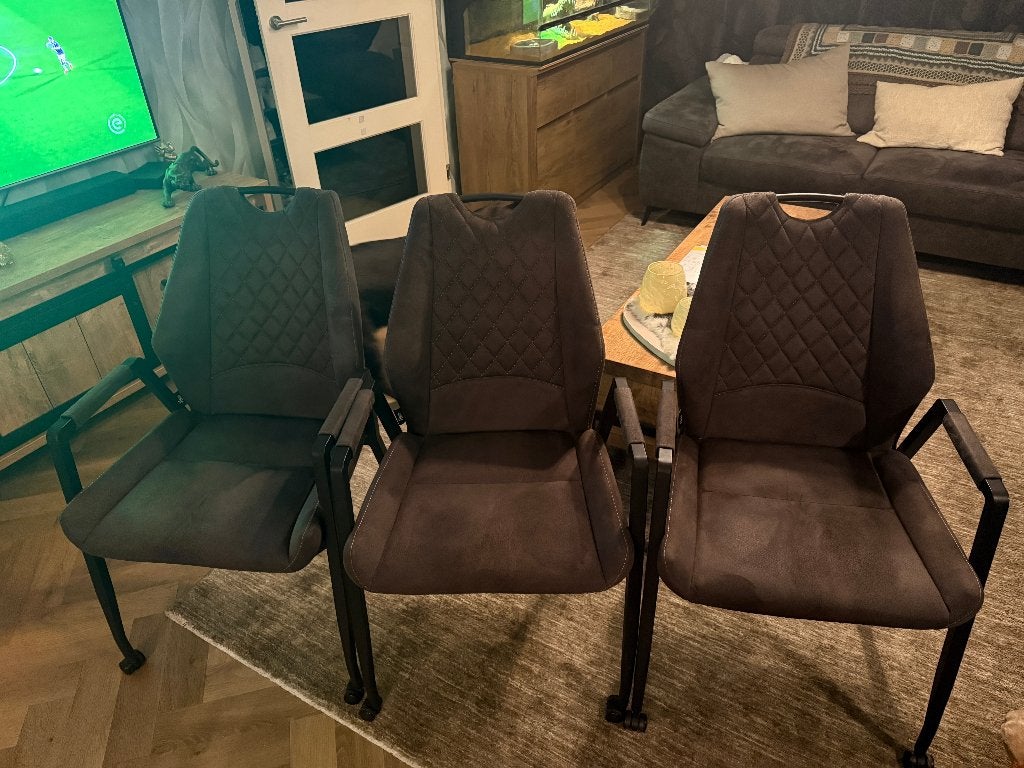 Eethoekbank stof Velvet en 3 microvezel stoelen antraciet, Huis en Inrichting, Banken | Complete zithoeken, Ophalen, Zo goed als nieuw
