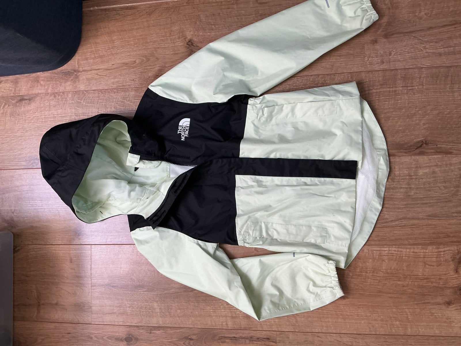 The North Face regenjas meiden - Groen/geel met zwart, Kleding | Dames, Ophalen of Verzenden, Maat 38/40 (M), Groen