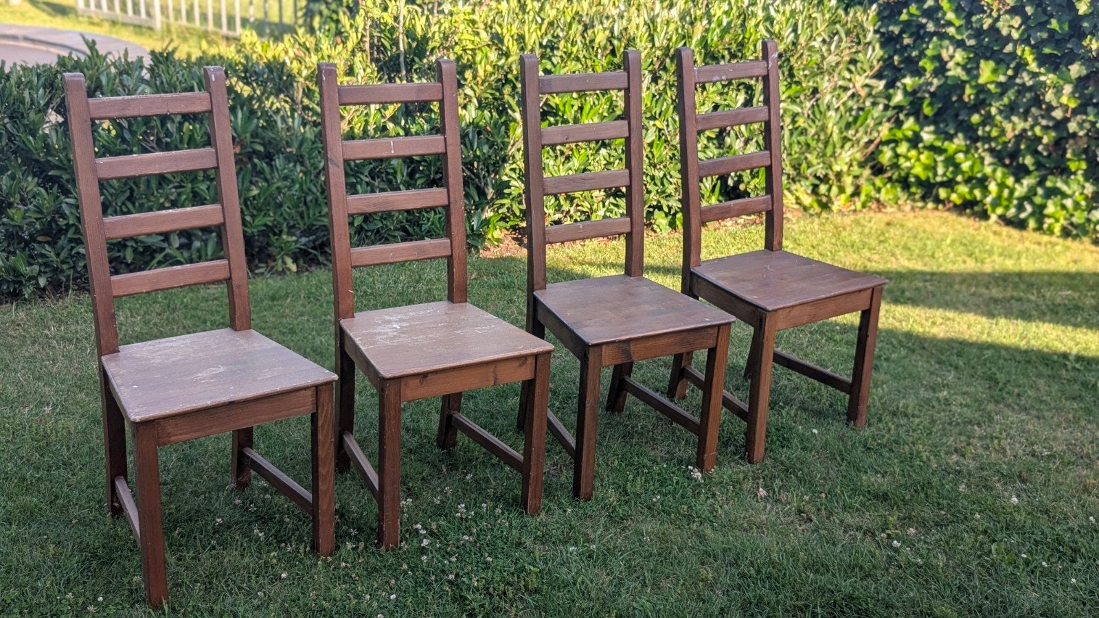 4 stuks houten Ikea stoelen., Ophalen, Wit