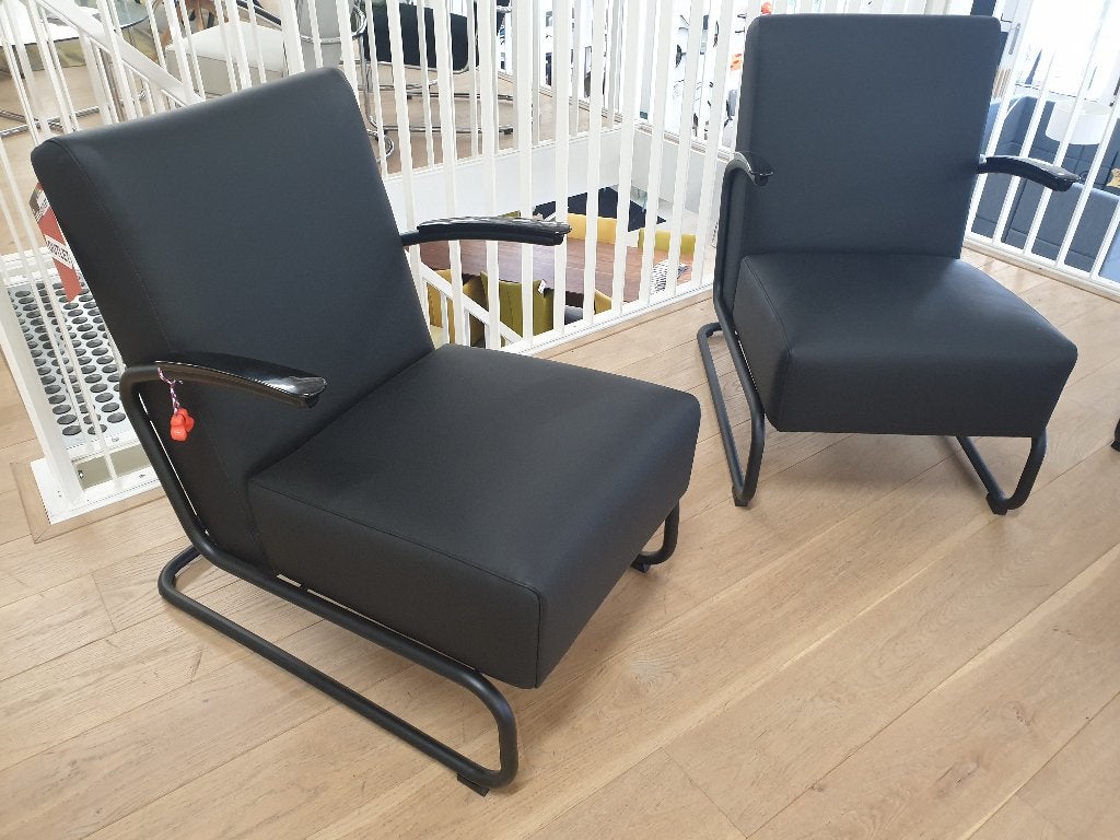 Gispen 405 Toledo leer + zwart frame (zojuist binnengekomen), Ophalen, Gebruikt, 50 tot 75 cm, Leer