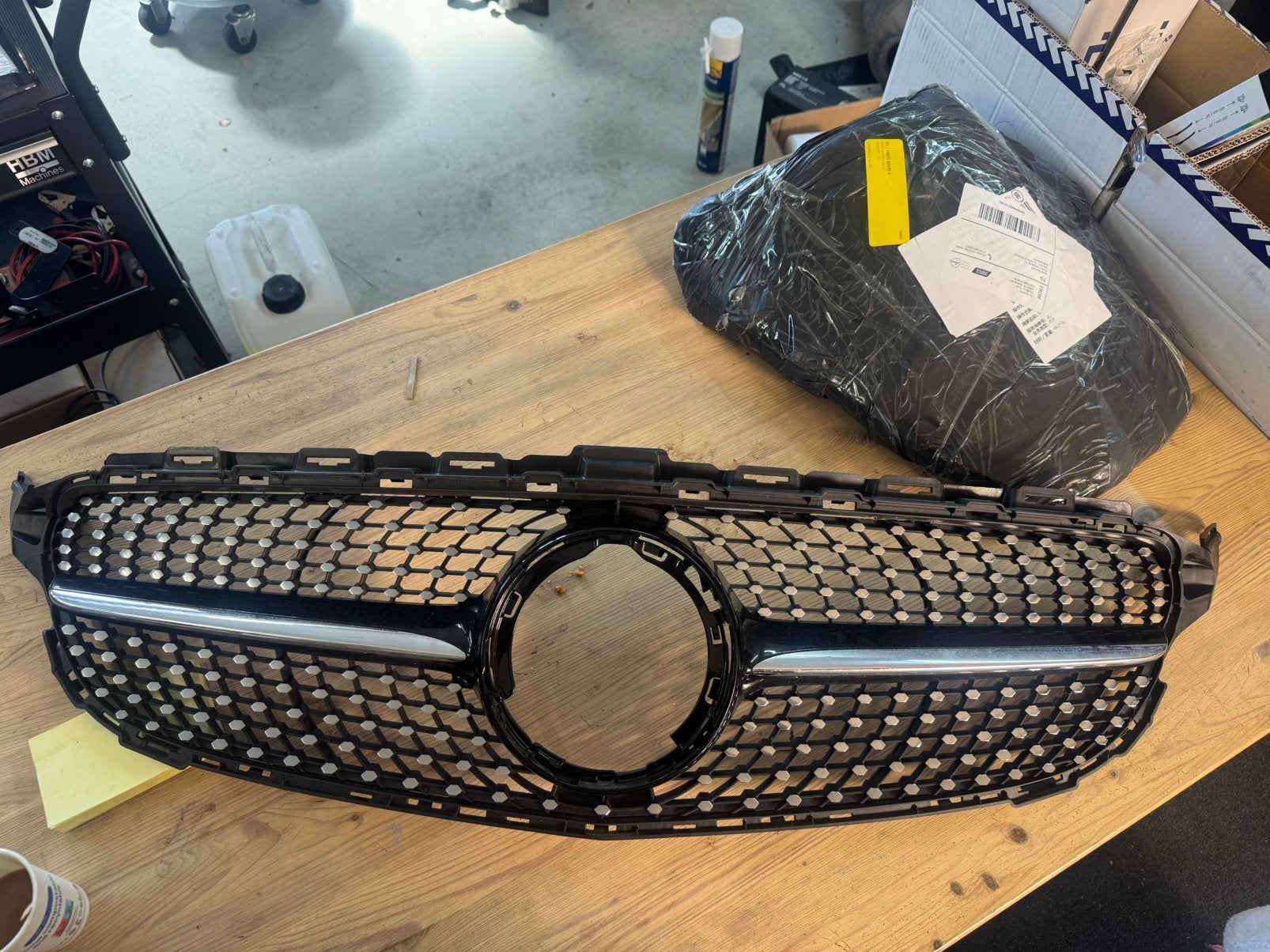 w205 amg diamond grill origineel night pakket mercedes OEM, Ophalen, Gebruikt, Voor, .