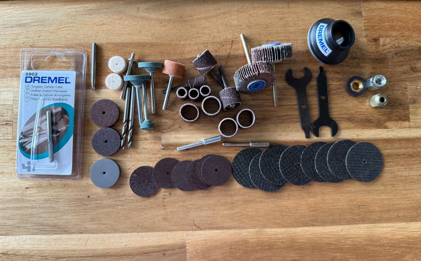 46-delige Dremel accessoire set + lampje, Ophalen of Verzenden, Nieuw, Overige typen, Overige merken