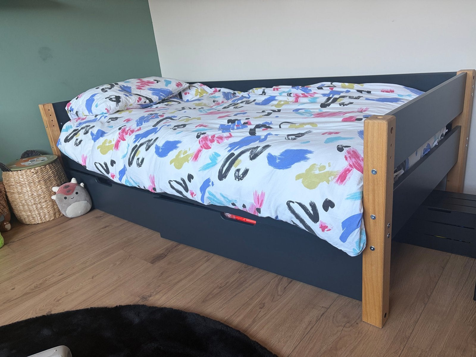 Complete kinderkamer: bed, bureau en kledingkast, Ophalen, Gebruikt, Jongetje of Meisje