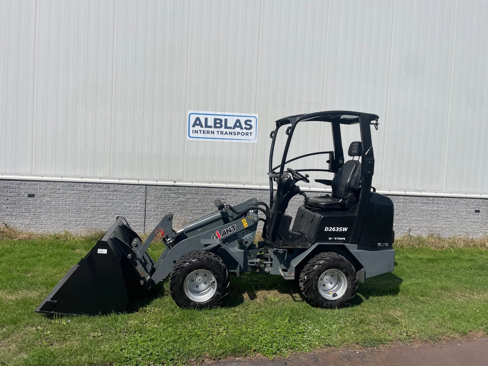 Giant D263SW / G1500 xtra kniklader 290 uur! (bj 2019), Tobroco, Info@tobroco.nl, NL, Wiellader of Shovel