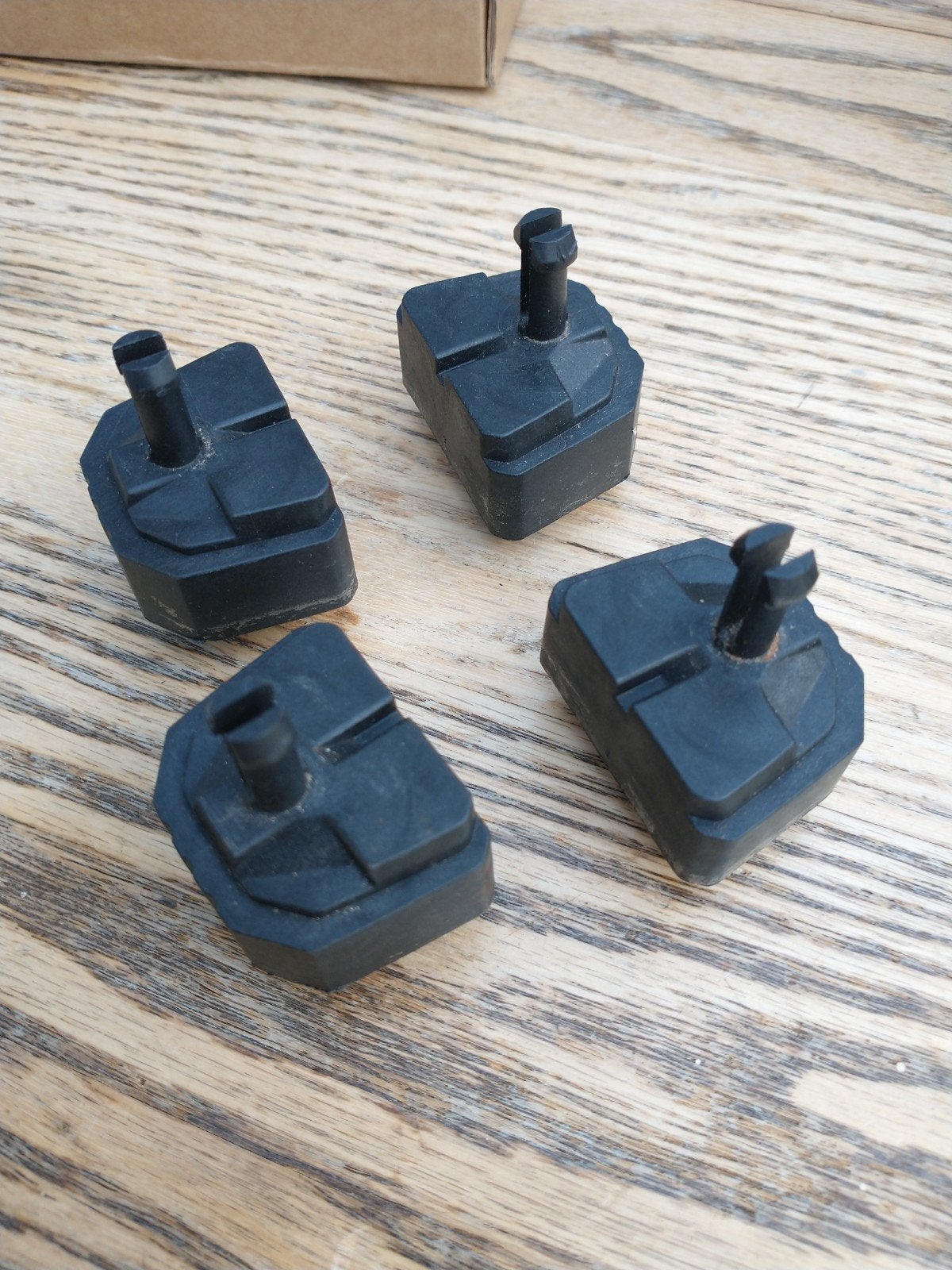 4 stuks rubberen pootjes voor Gardena pomp., Ophalen of Verzenden