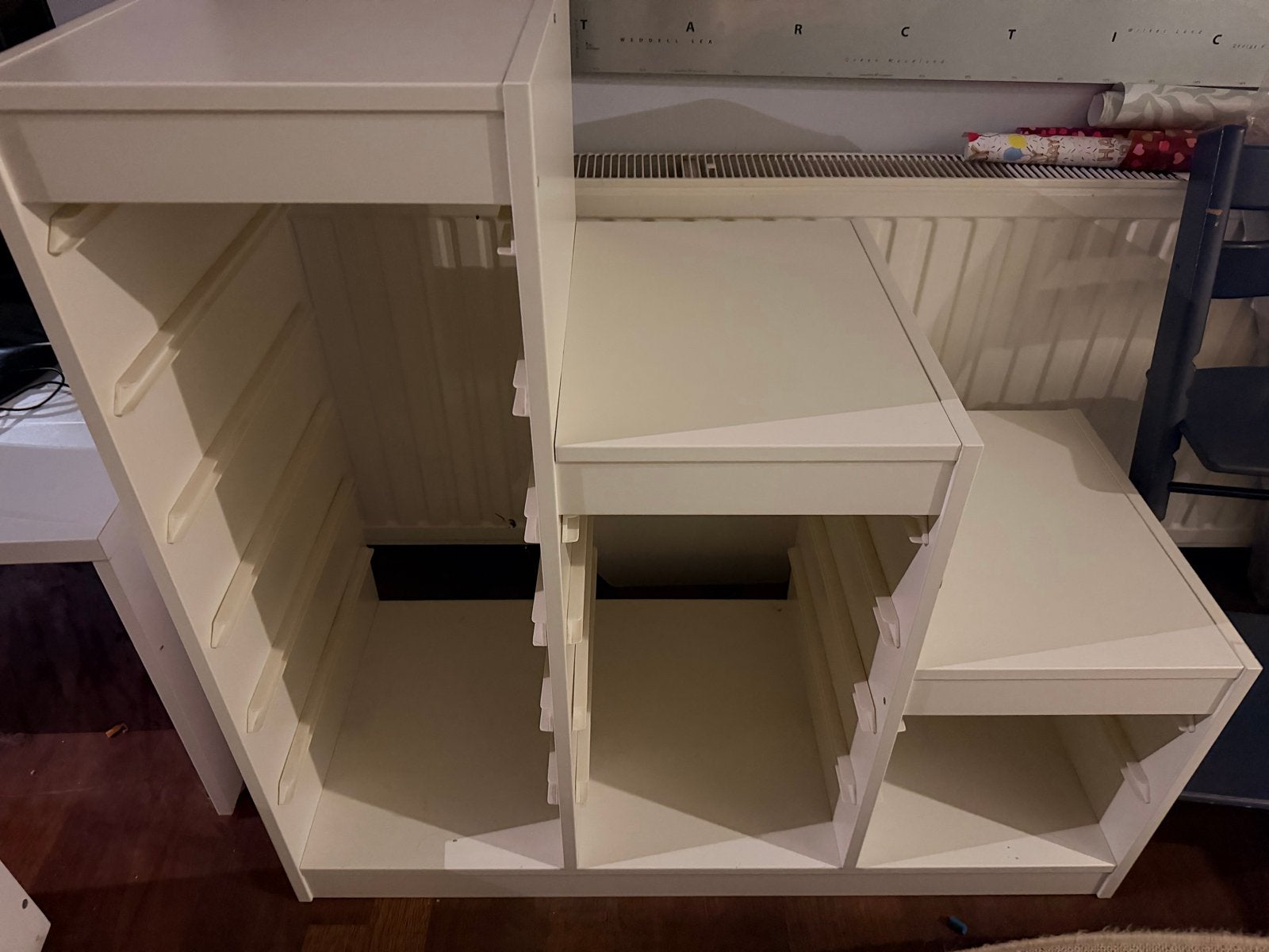 Witte opbergkast/trapkast met 3 niveaus van ikea., Ophalen, Gebruikt