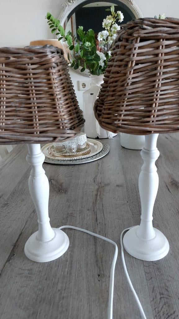 2 leuke tafellampjes voor 10 €, Huis en Inrichting, Lampen | Tafellampen, Ophalen, Minder dan 50 cm