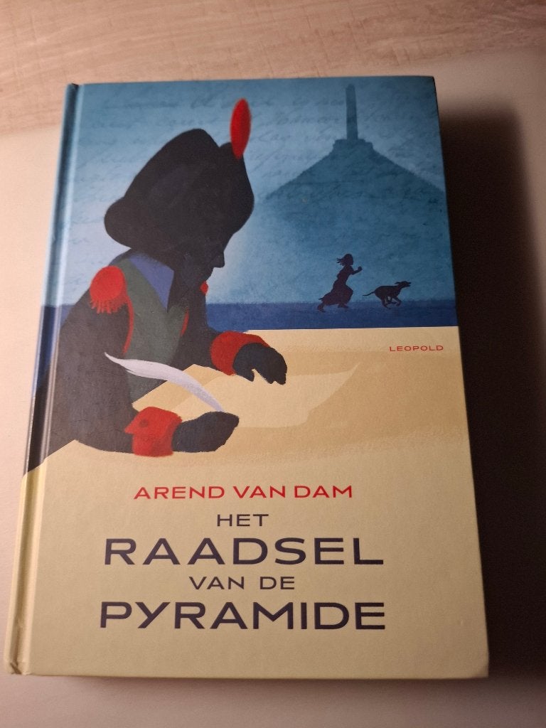 Boek - Het raadsel van de Pyramide (Arend van Dam), Ophalen of Verzenden, Gelezen
