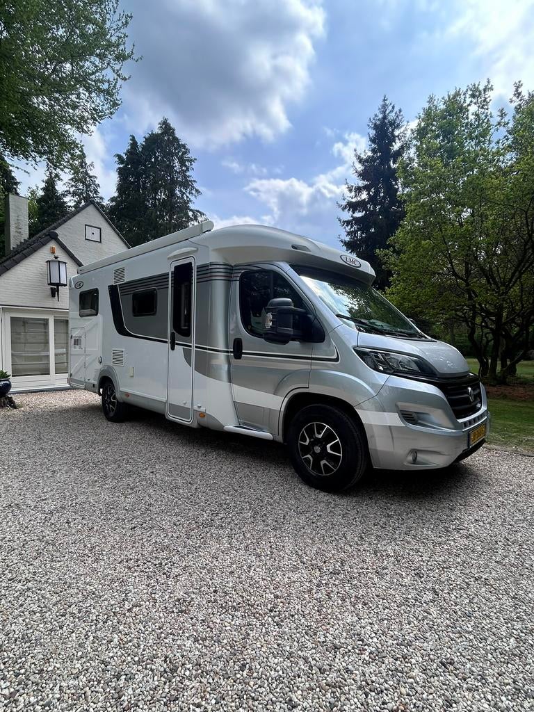 Hymer/Lmc Cruiser Fiat 150pk automaat enkele bedden 2x airco, Caravans en Kamperen, Campers, Automaat, Reservewiel, Ringverwarming