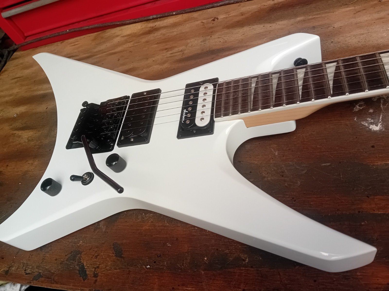 Interesse peiling Jackson JS32 warrior met seymour duncan, Muziek en Instrumenten, Ophalen, Solid body, Overige merken