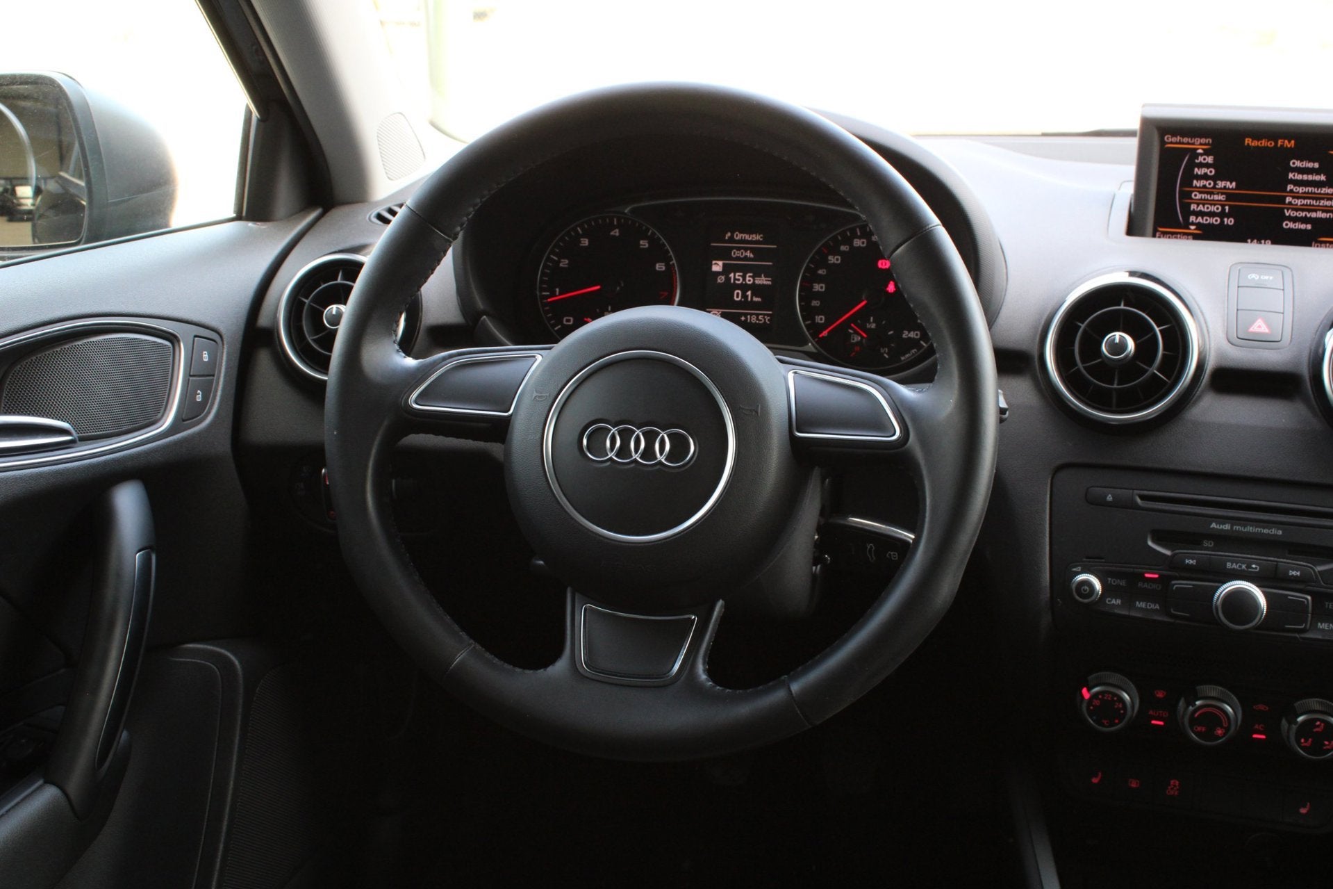 Foto 15 van Audi A1 1.4 TFSI Ambition l 1e eigenaar l Xenon l LED l Spor