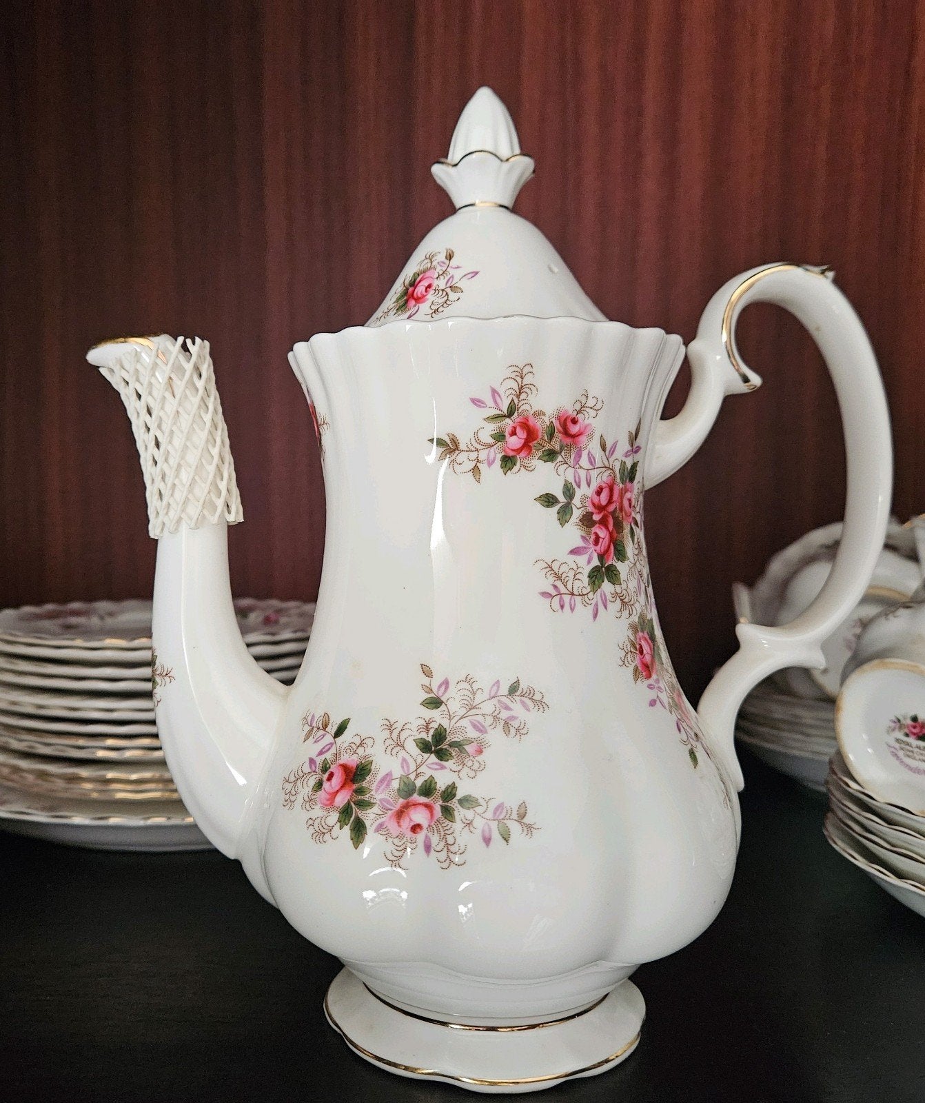 Royal Albert Lavender Rose theepot, Verzamelen, Porselein, Kristal en Bestek, Ophalen of Verzenden, Zo goed als nieuw, Porselein